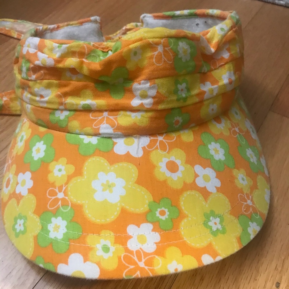 Vintage floral visor